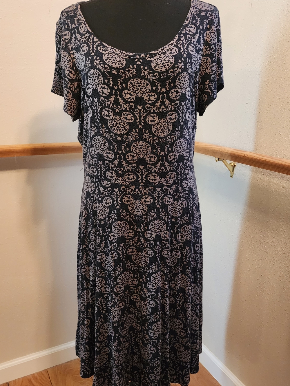 Disney x Torrid Mickey Filigree Pattern Knit Dress Sz 2